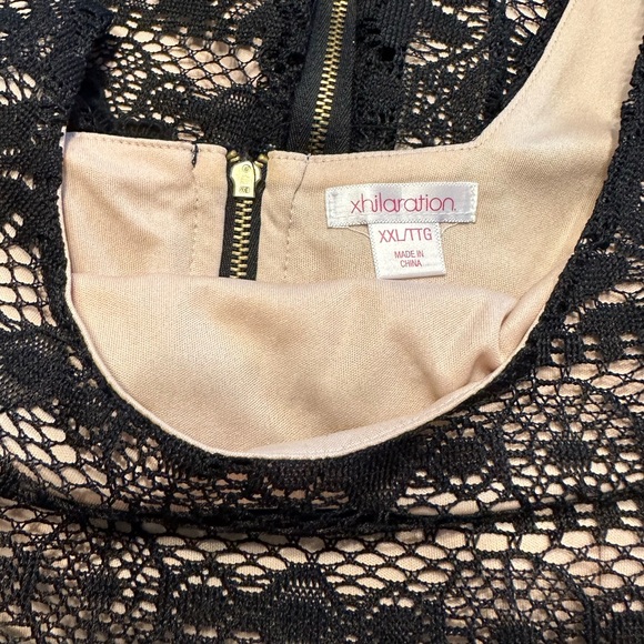 Black lace wore it once like new size XXL - Picture 5 of 6